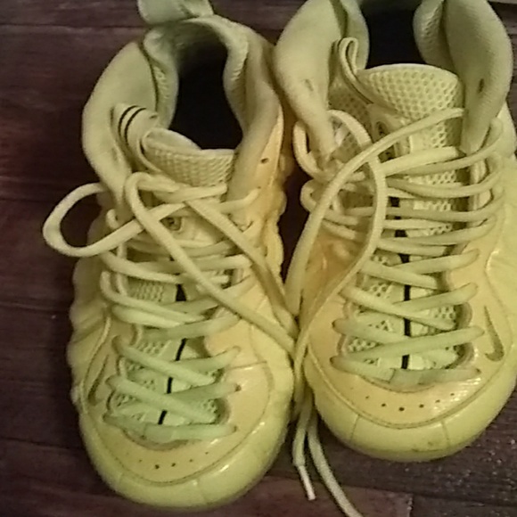 Foam pos - Picture 1 of 2